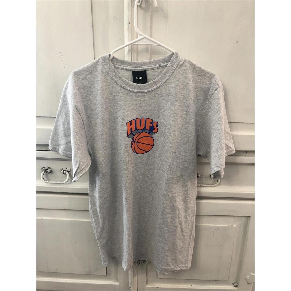 Huf Eastern Ash T Shirt Gray With New York Knicks Color Theme Size Medium New